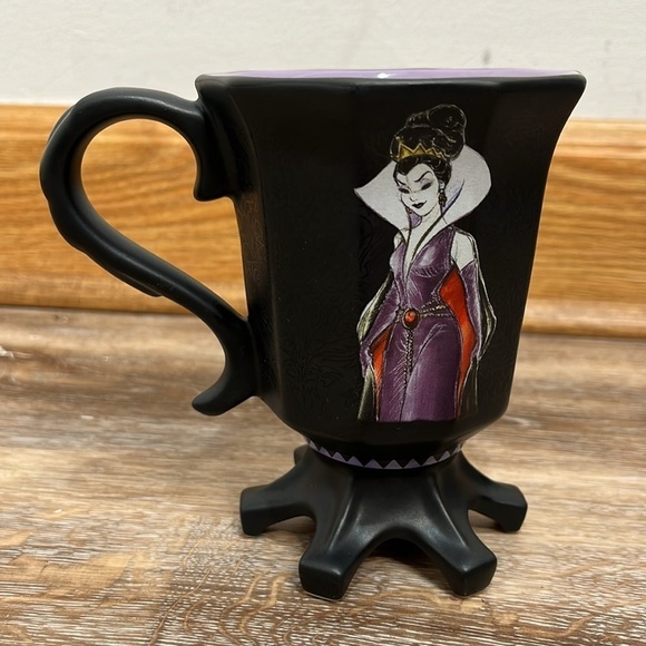 Snow White Claw Footed Black Mug Designer Collection Evil Queen Villains Disney - Picture 15 of 15